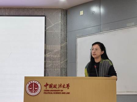 李莉